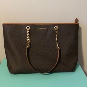 Michael Kors Tech Friendly Bag